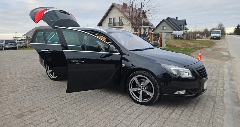 Opel Insignia cena 29900 przebieg: 220000, rok produkcji 2012 z Byczyna małe 301